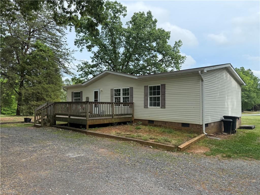 5474 Robinhood Road Winston-Salem, NC 27106 - Photo 2 of 9