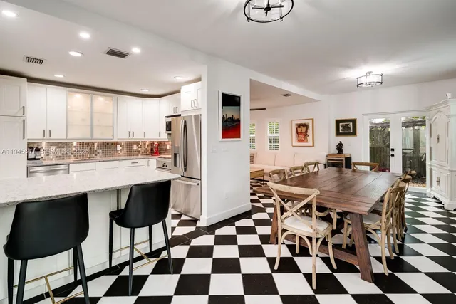 $10,000 | 2952 Peachy Street, Unit 8, Coconut Grove, FL 33133