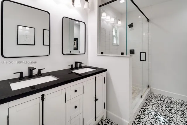 $10,000 | 2952 Peachy Street, Unit 8, Coconut Grove, FL 33133