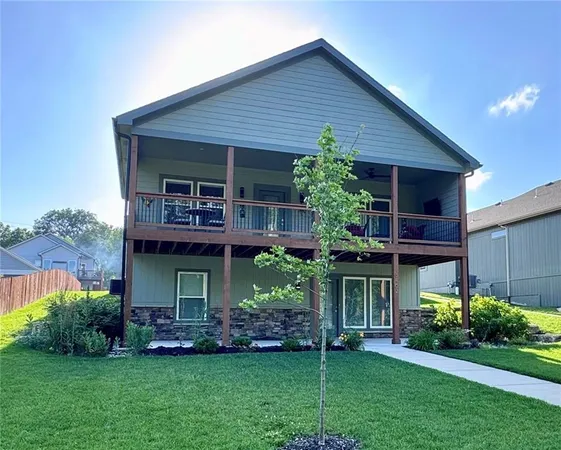 $460,000 | 8462 Peoria Street, De Soto, KS 66018