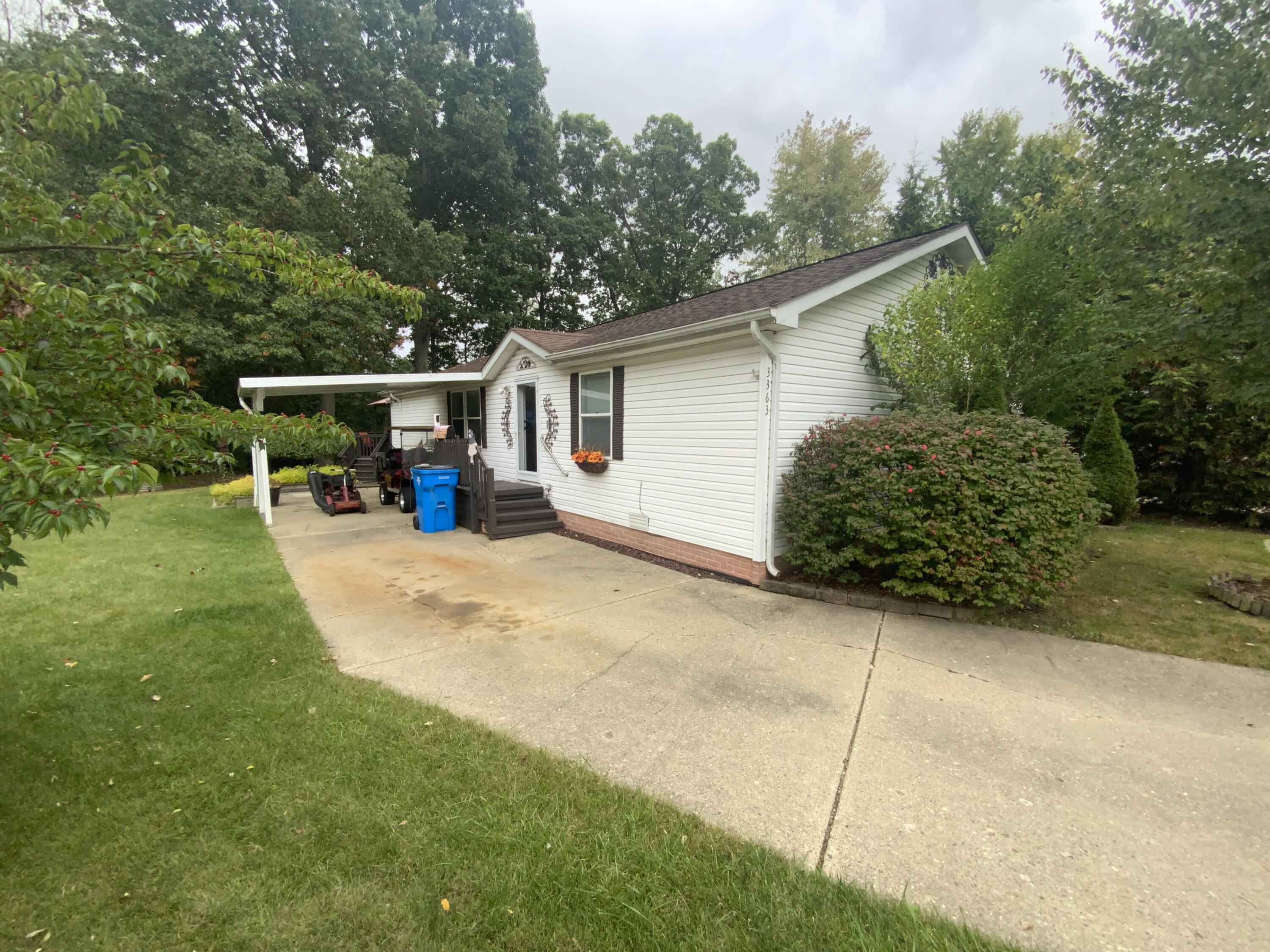 3363 Buckthorn Circle Jackson, MI 49201 - Photo 2 of 21 IMG_1150