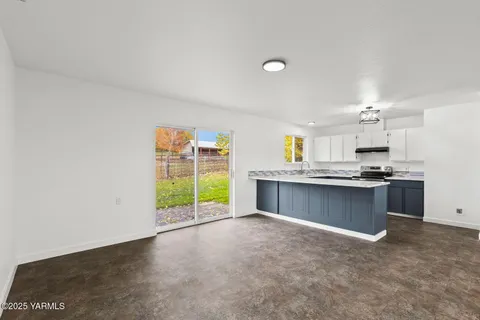 $385,000 | 161 Whites Place, Selah, WA 98942