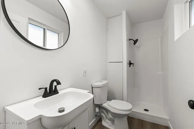 $385,000 | 161 Whites Place, Selah, WA 98942