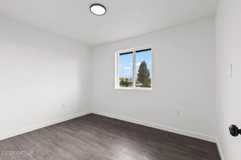 $385,000 | 161 Whites Place, Selah, WA 98942