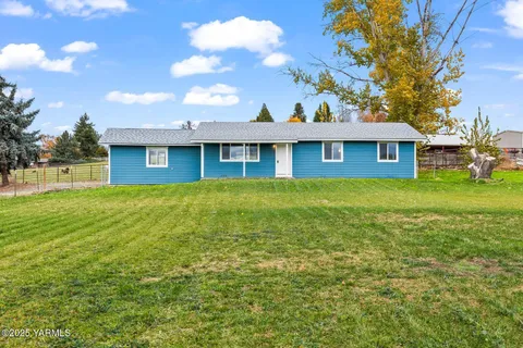 $385,000 | 161 Whites Place, Selah, WA 98942