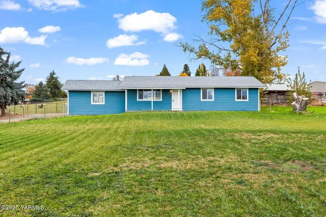 $385,000 | 161 Whites Place, Selah, WA 98942