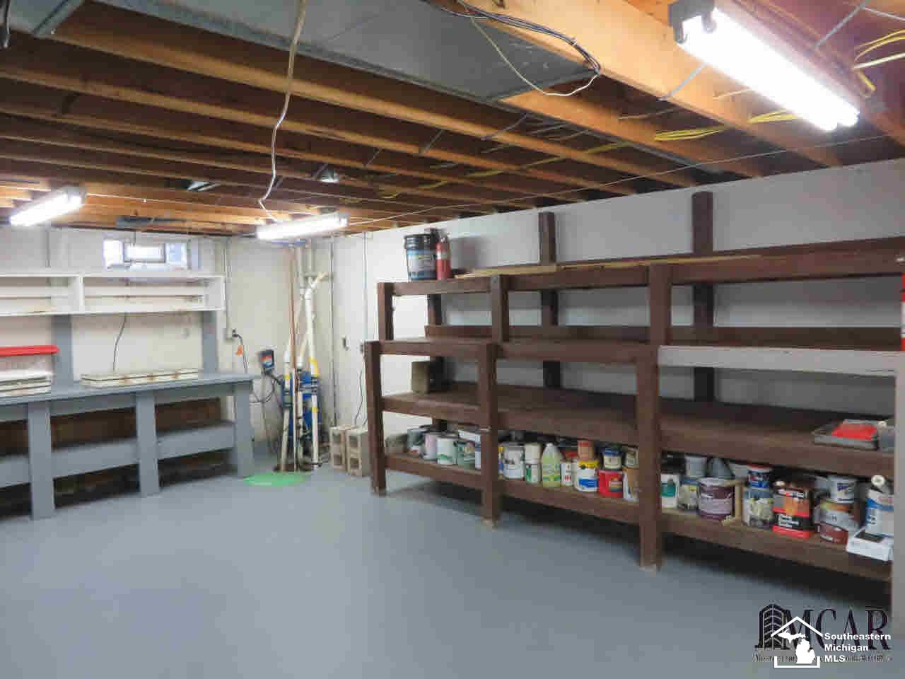 1841 West Hurd Road Monroe, MI 48162 - Photo 15 of 27 Amazing Storage!!