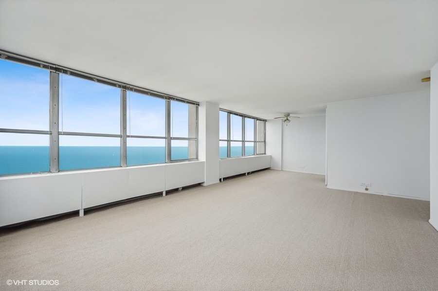 655 West Irving Park Road, Unit 5202 Chicago, IL 60613 - Photo 5 of 26 an empty room with a window