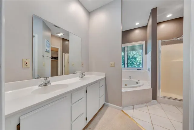 $815,000 | 117 Fawn Haven Lane, Huddleston, VA 24104