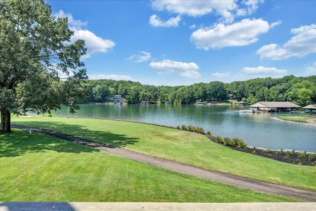 $815,000 | 117 Fawn Haven Lane, Huddleston, VA 24104