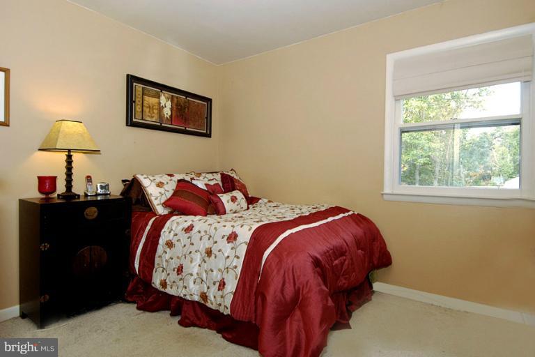 565 Poplar Drive Riva, MD 21140 - Photo 7 of 30 Comfortable Bedrooms with Ample Closets