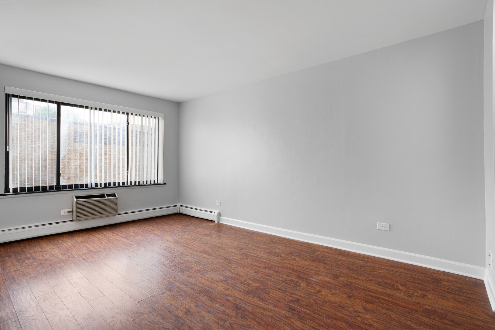 6758 North Sheridan Road, Unit 247 Chicago, IL 60626 - Photo 4 of 12