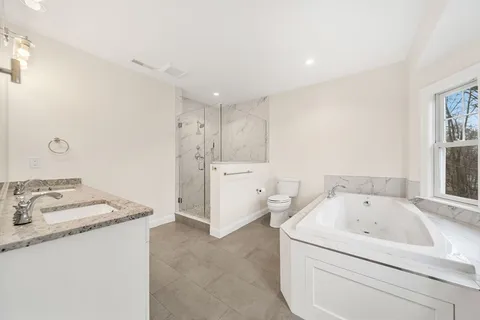 $1,775,000 | 969 Greendale Avenue, Unit 969, Needham, MA 02492