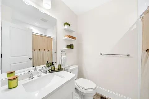 $1,775,000 | 969 Greendale Avenue, Unit 969, Needham, MA 02492