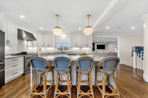 $1,775,000 | 969 Greendale Avenue, Unit 969, Needham, MA 02492