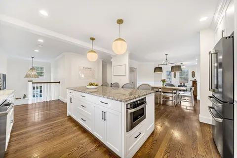 $1,775,000 | 969 Greendale Avenue, Unit 969, Needham, MA 02492