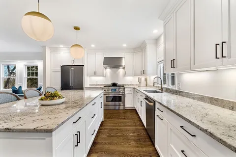 $1,775,000 | 969 Greendale Avenue, Unit 969, Needham, MA 02492