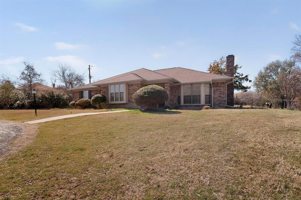 180 Annetta Road Willow Park, TX 76087 - Photo 3 of 39
