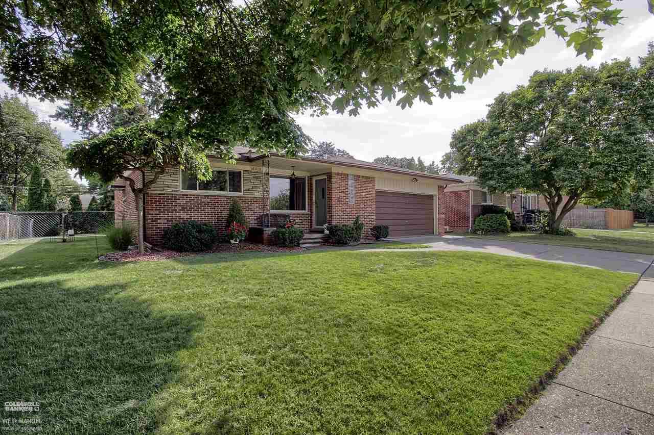 8212 Ritter Street Center Line, MI 48015 - Photo 2 of 31