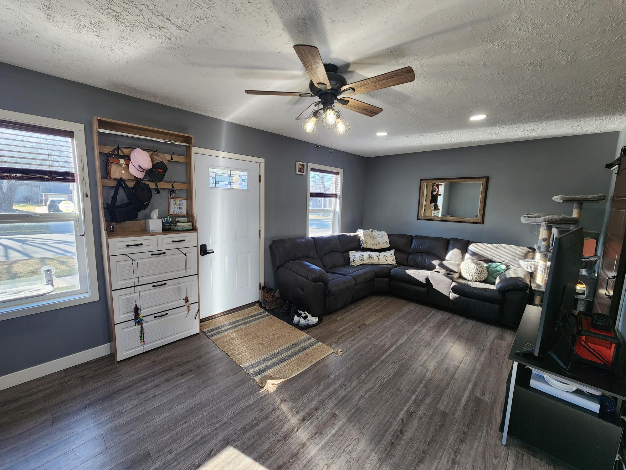 515 5th Avenue Southwest Pipestone, MN 56164 - Photo 11 of 27