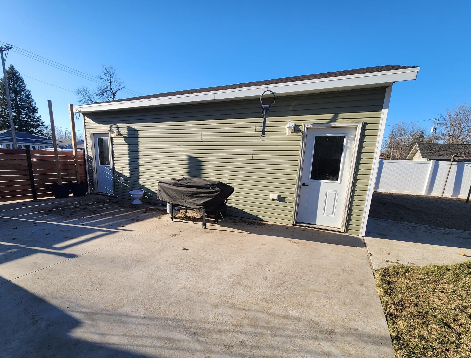 515 5th Avenue Southwest Pipestone, MN 56164 - Photo 5 of 11