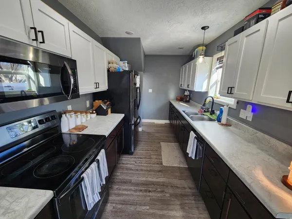 $182,500 | 515 5th Avenue Southwest, Pipestone, MN 56164