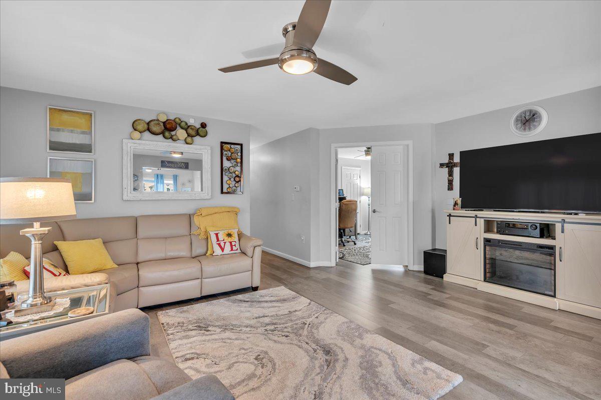 2012 Ocean Lane Williamstown, NJ 08094 - Photo 4 of 31 a living room with furniture and a flat screen tv