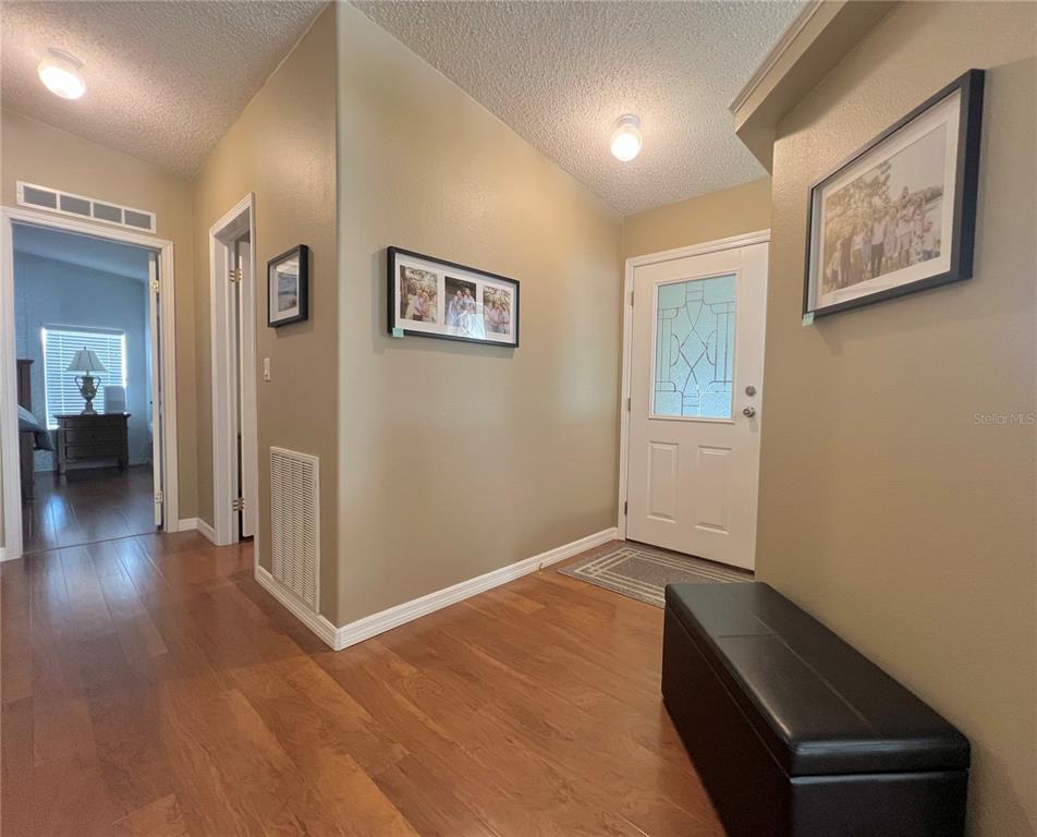 1100 South Belcher Road, Unit 512 Largo, FL 33771 - Photo 28 of 73 Foyer entryway