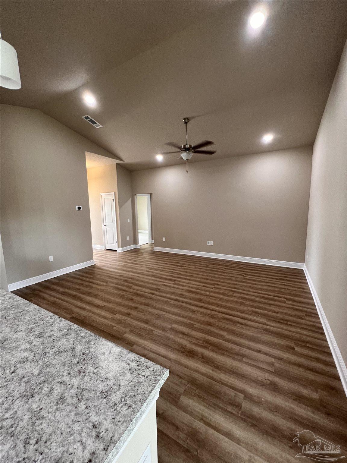 850 Virecent Road Cantonment, FL 32533 - Photo 3 of 7