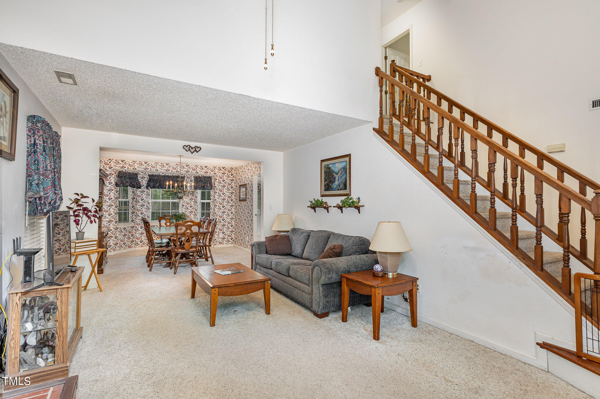 5604 Blacket Court Raleigh, NC 27604 - Photo 3 of 17 010_bc4a5566-edit