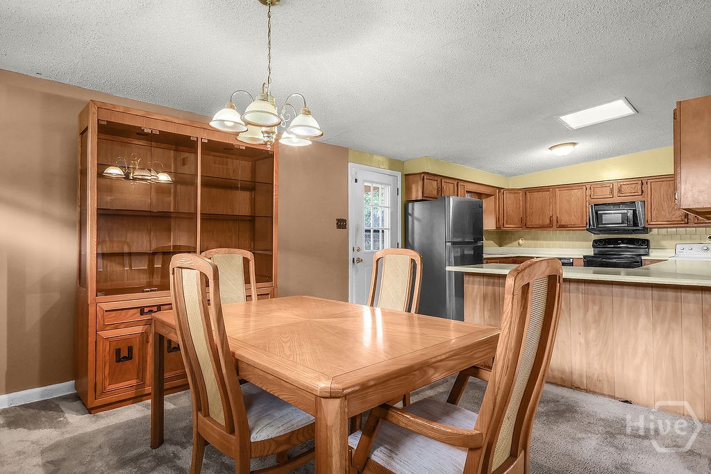 316 Willow Road Savannah, GA 31419 - Photo 7 of 34 Gallery Image 7