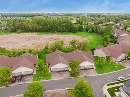 $324,900 | 464 Meadow Lane, Norwood Young America, MN 55397