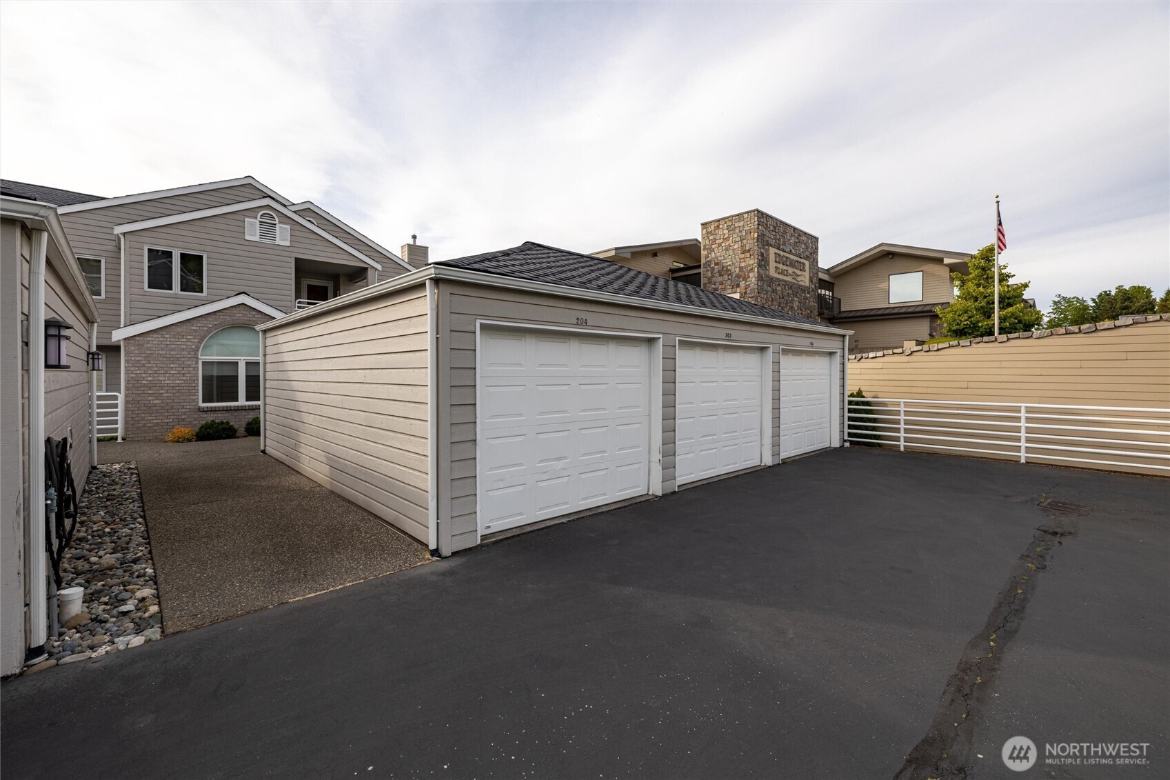 480 South State Street, Unit 204 Bellingham, WA 98225 - Photo 30 of 37