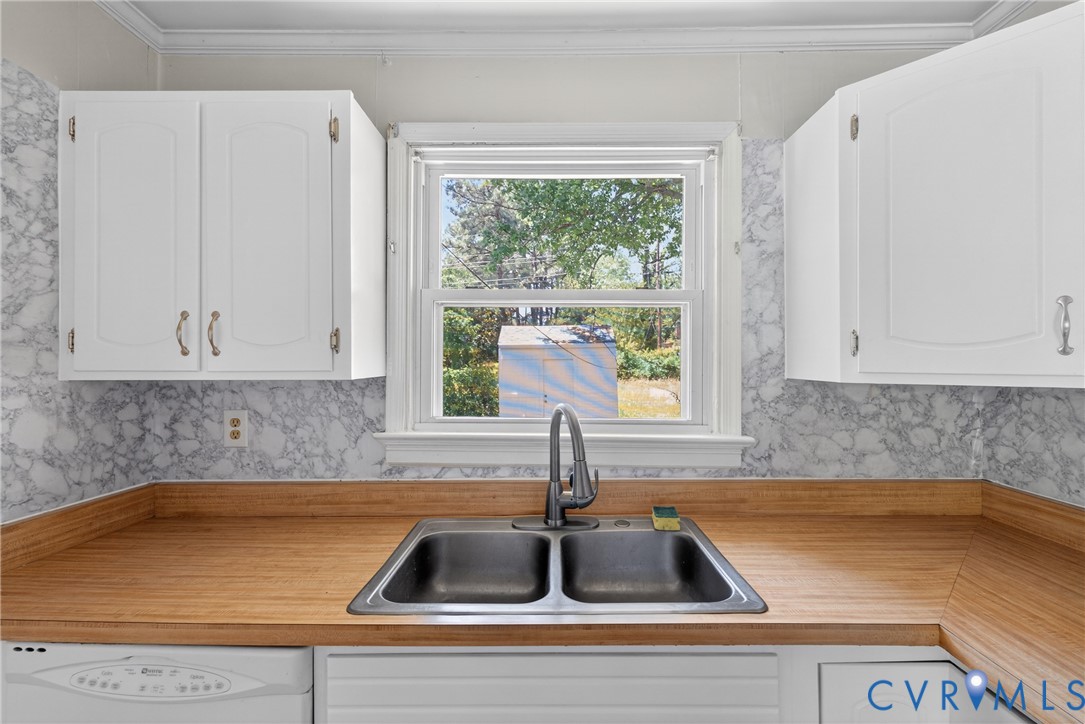 3306 Birchbrook Road Henrico, VA 23228 - Photo 8 of 24
