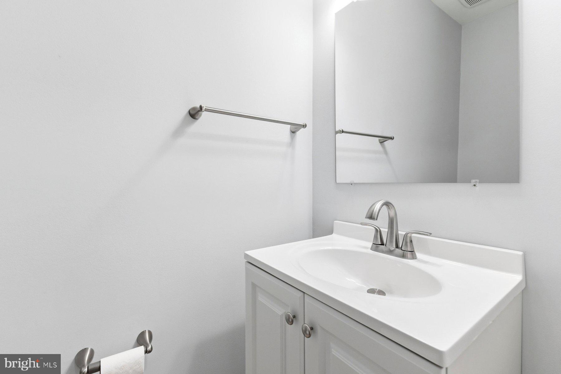 7233 Evanston Road Springfield, VA 22150 - Photo 13 of 40