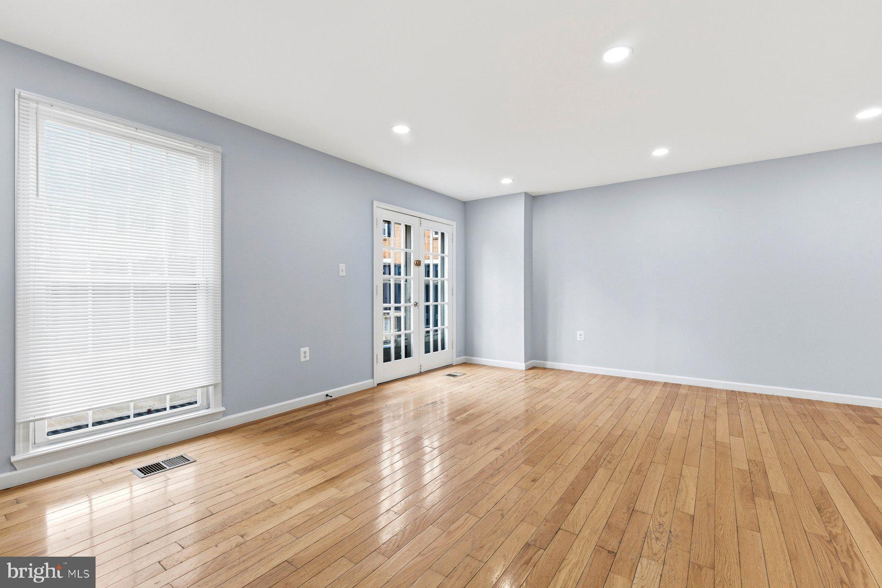 7233 Evanston Road Springfield, VA 22150 - Photo 8 of 40