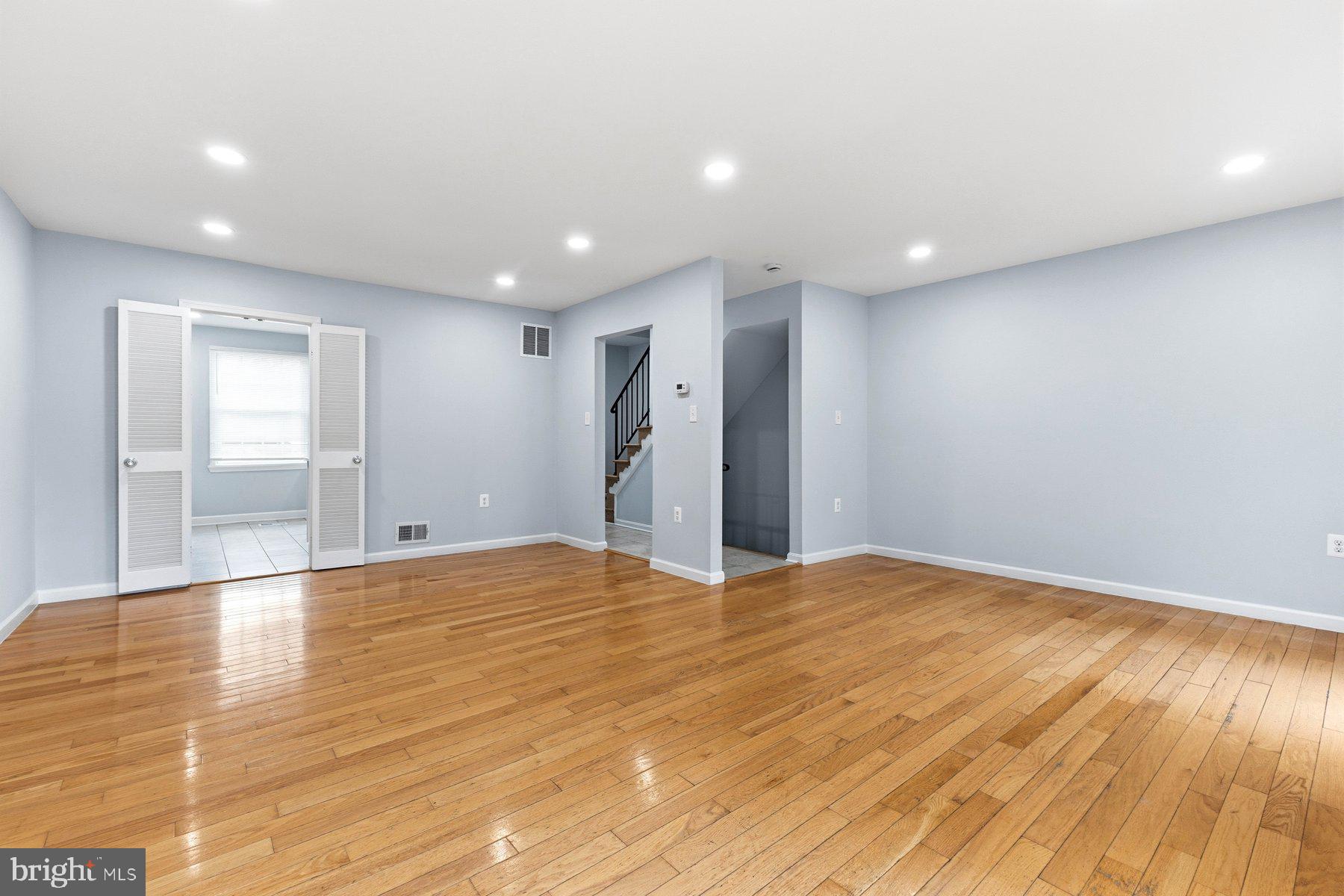 7233 Evanston Road Springfield, VA 22150 - Photo 10 of 40