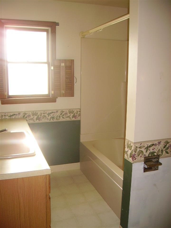 314 Ridge Avenue Delmar, IA 52037 - Photo 9 of 14 Gallery Image 9