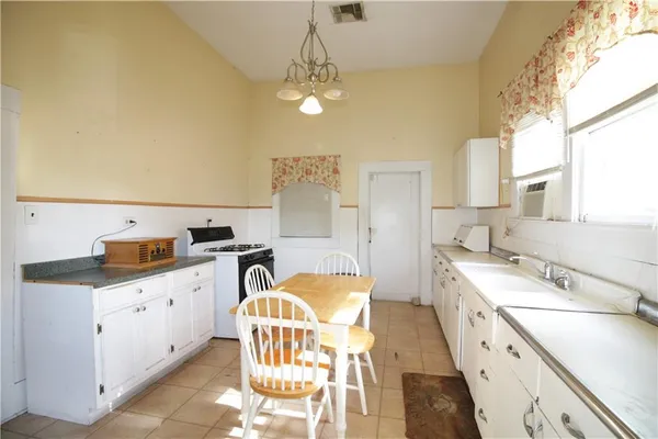 $60,000 | 401 Oak Street, Oakdale, LA 71463