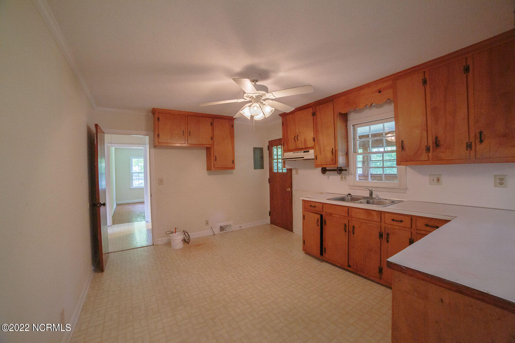 113 Woodland Road Rockingham, NC 28379 - Photo 14 of 30 13