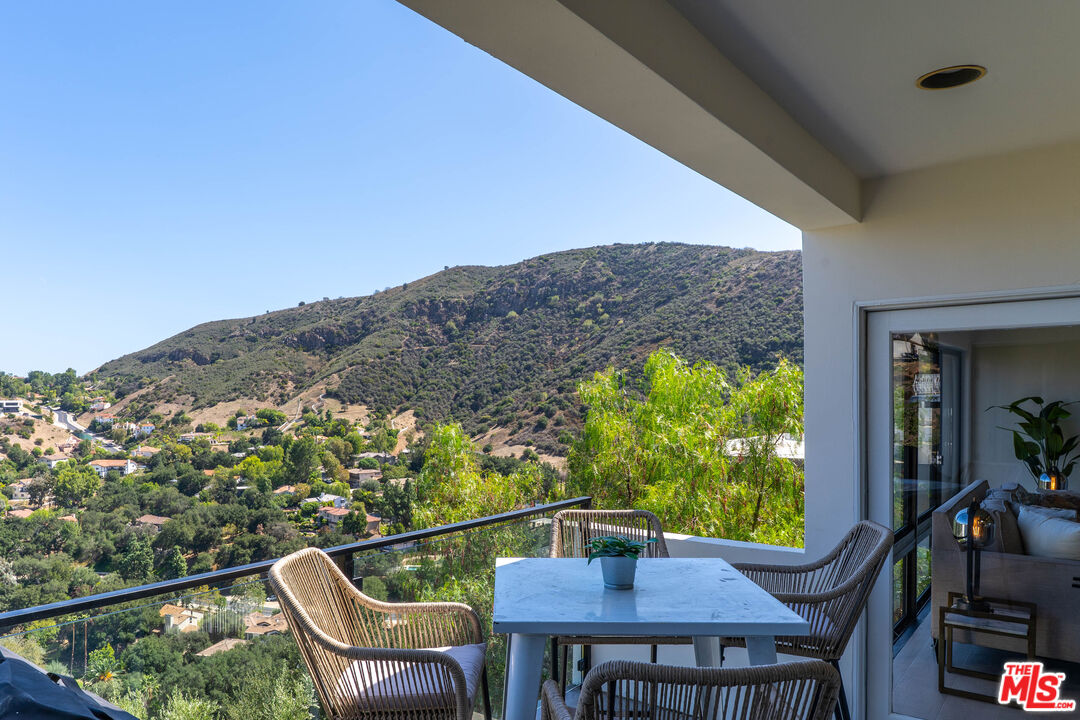 14 Stallion Road Bell Canyon, CA 91307 - Photo 17 of 41 Gallery Image 17