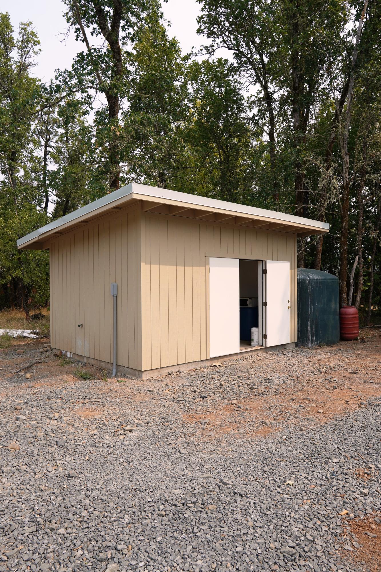 217 Martin Road Cave Junction, OR 97523 - Photo 20 of 27 DSC00632