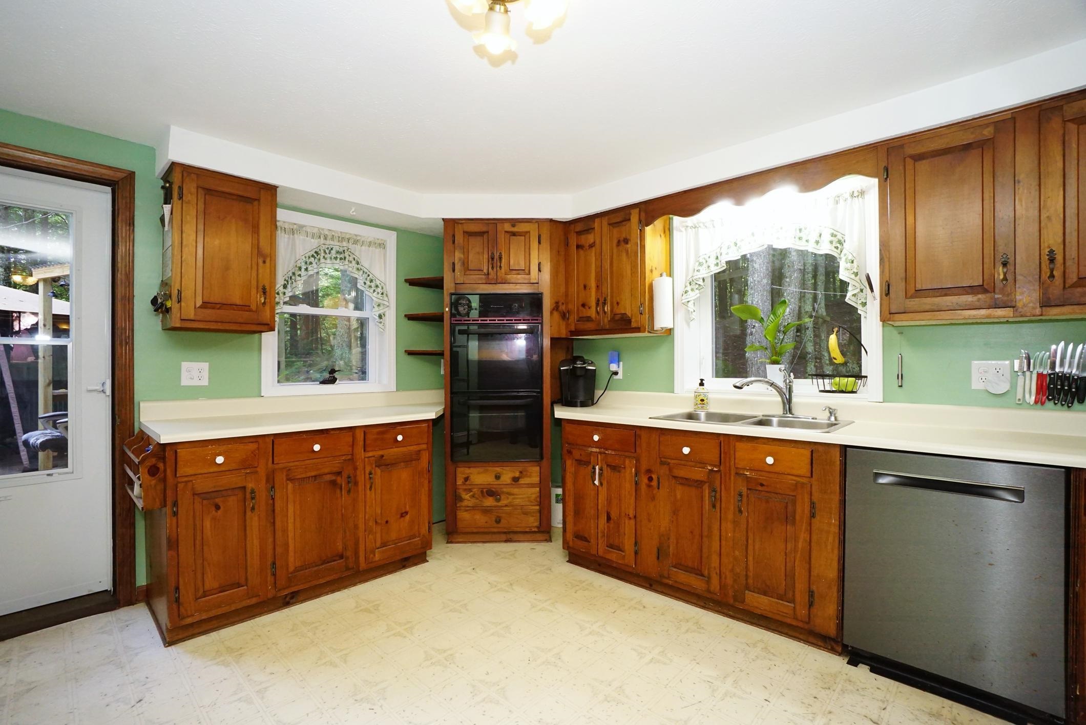 88 Lakeview Drive Nottingham, NH 03290 - Photo 12 of 54