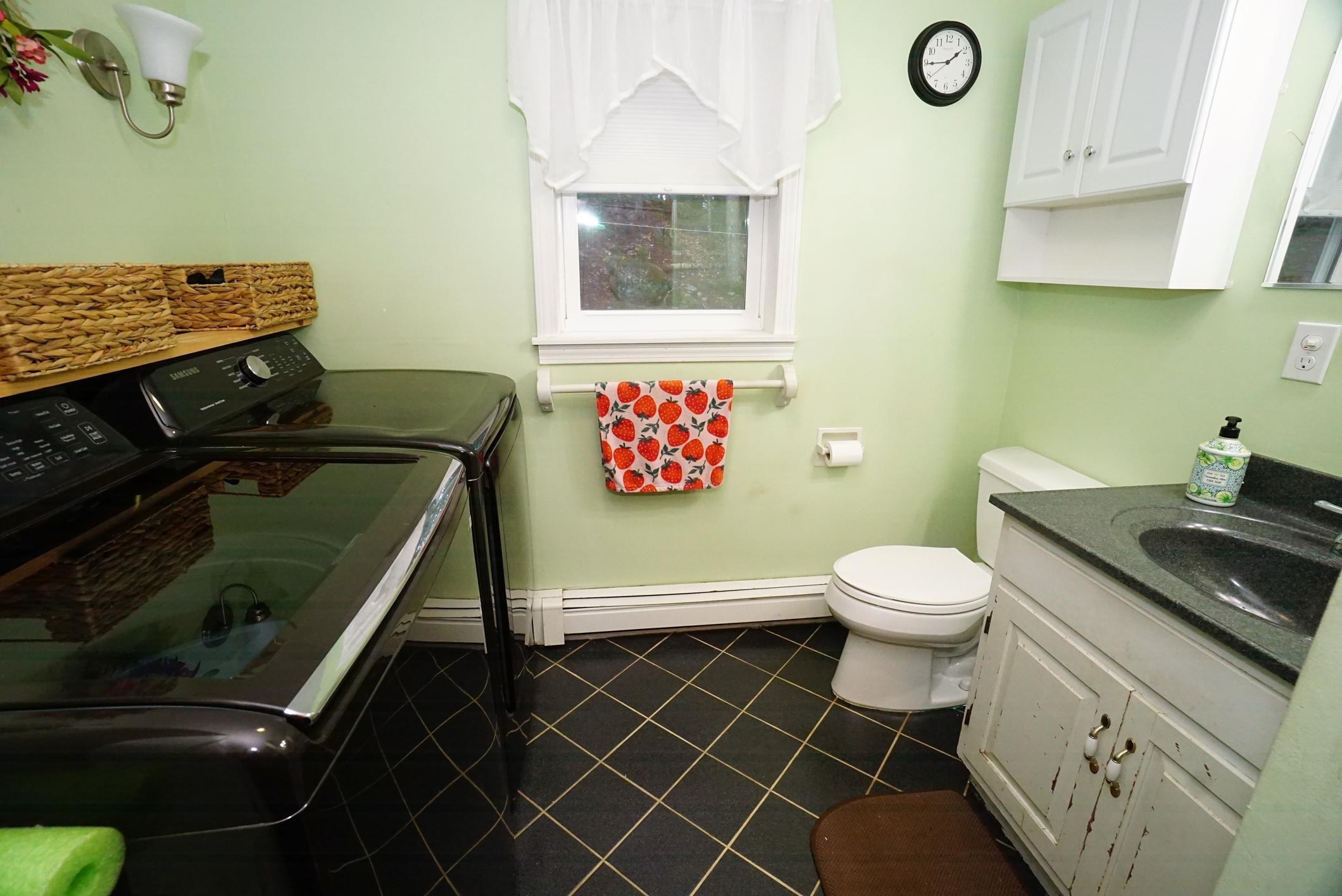 88 Lakeview Drive Nottingham, NH 03290 - Photo 21 of 54