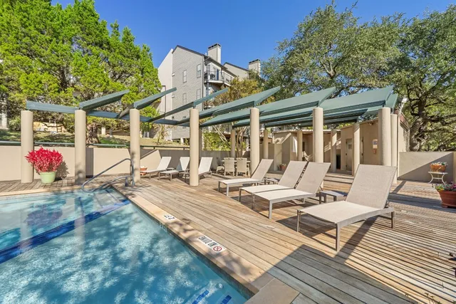 $400,000 | 1707 Spyglass Drive, Unit 110, Austin, TX 78746