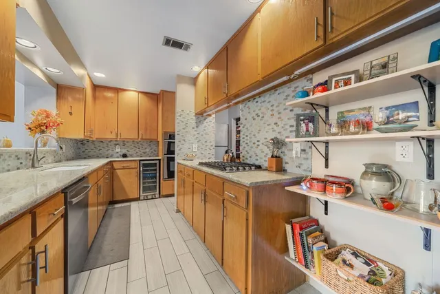 $400,000 | 1707 Spyglass Drive, Unit 110, Austin, TX 78746