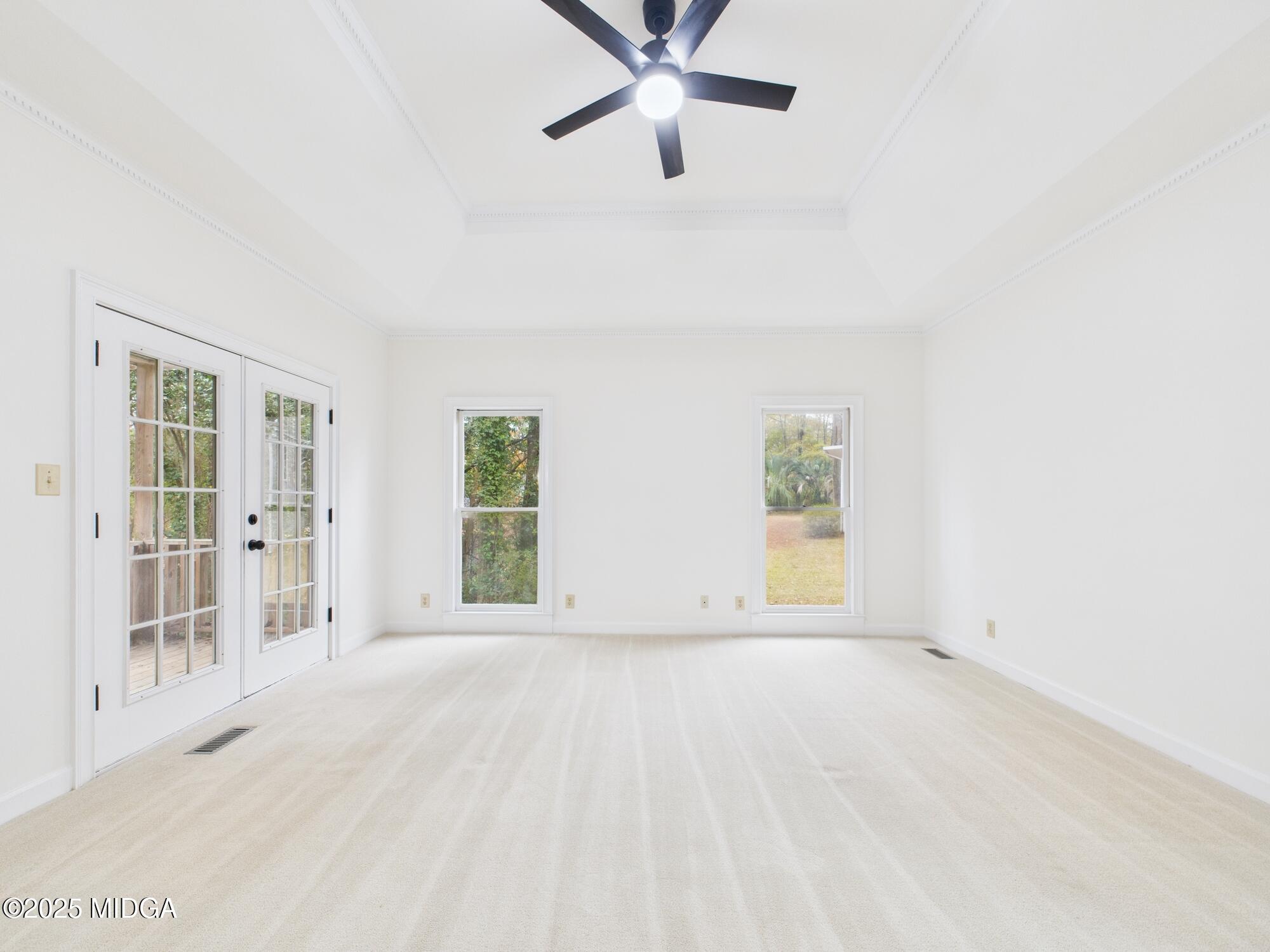 607 Chastain Place Macon, GA 31210 - Photo 39 of 63 an empty room with windows