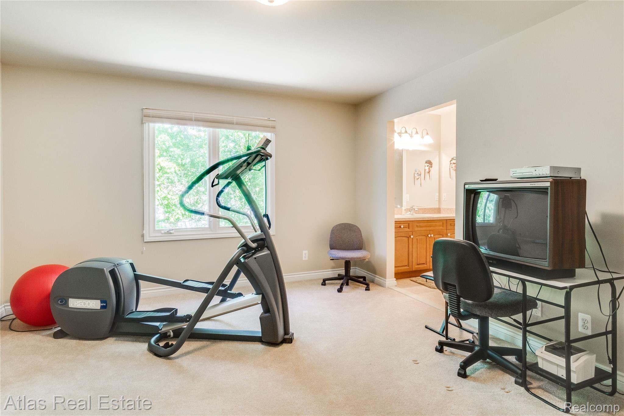 9077 Ridge Road Goodrich, MI 48438 - Photo 59 of 73 bedroom 3.jpg
