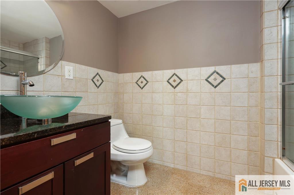 1015 Edpas Road, Unit 1015 New Brunswick, NJ 08901 - Photo 12 of 16