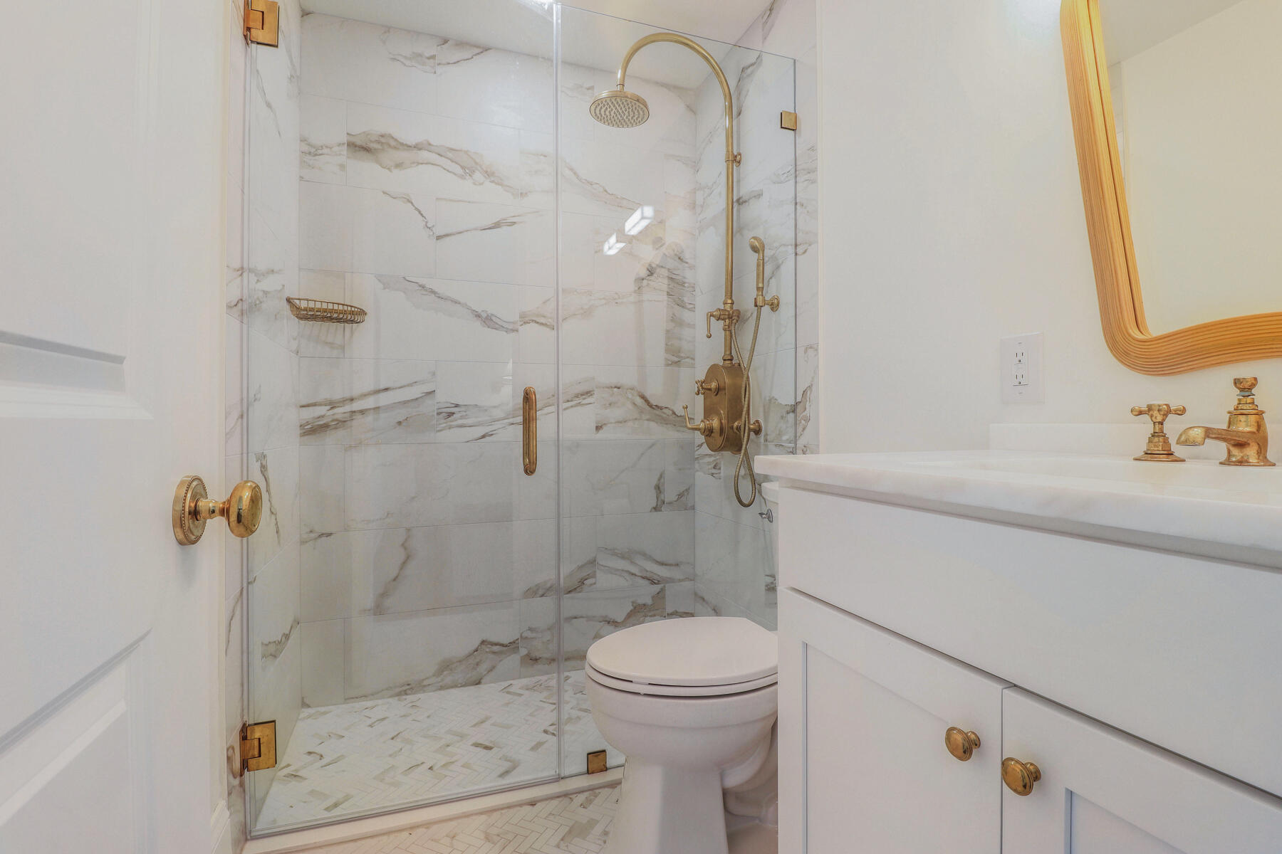 1 King Street, Unit 704 Charleston, SC 29401 - Photo 12 of 28 11.1-untitled-4